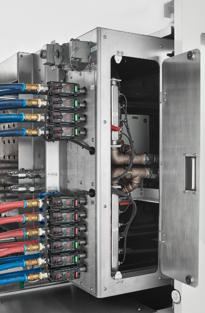 Keeping medical moulding machinery company and contaminant free