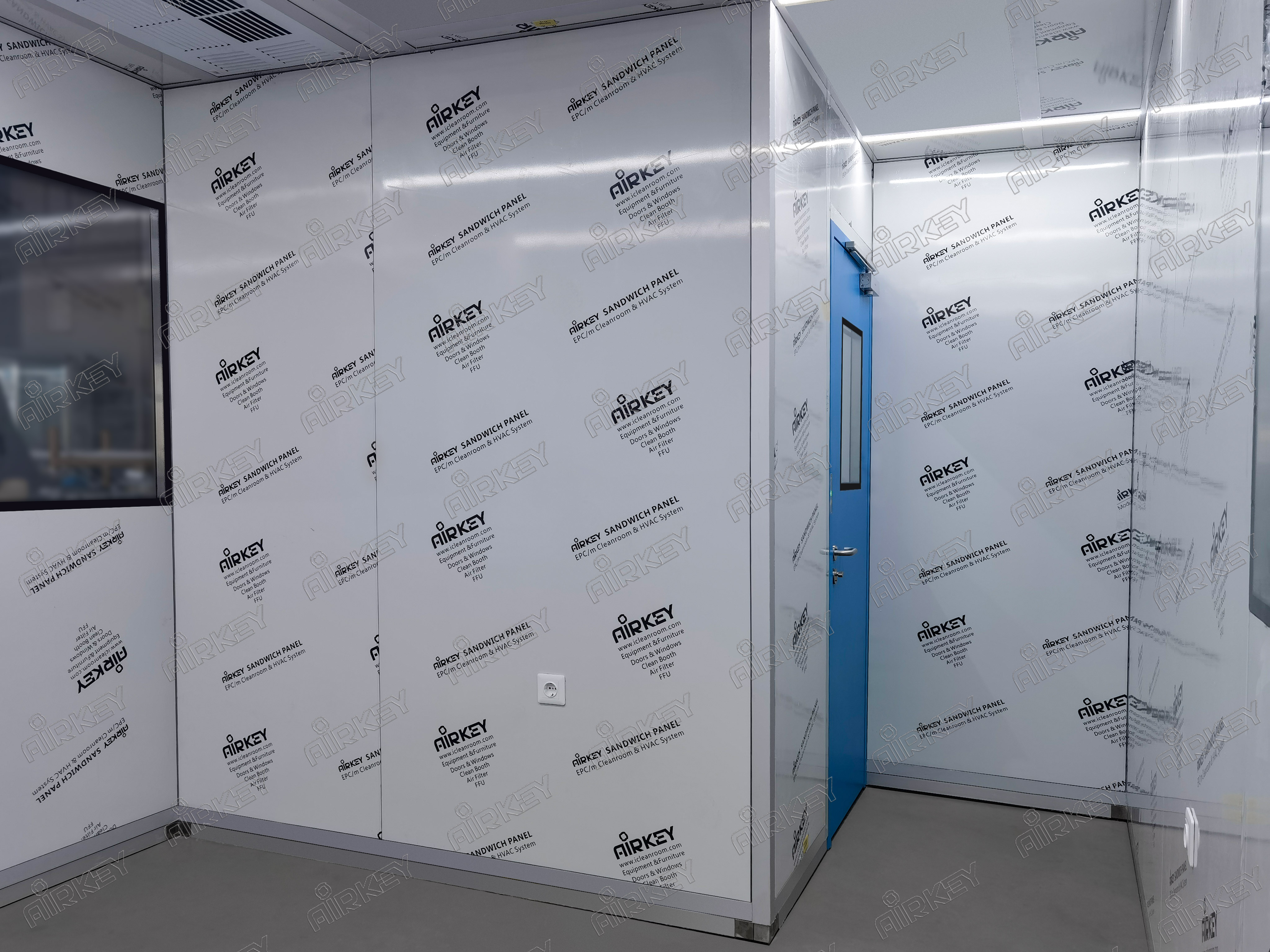 Modular cleanroom for laser head repair: bright and efficient