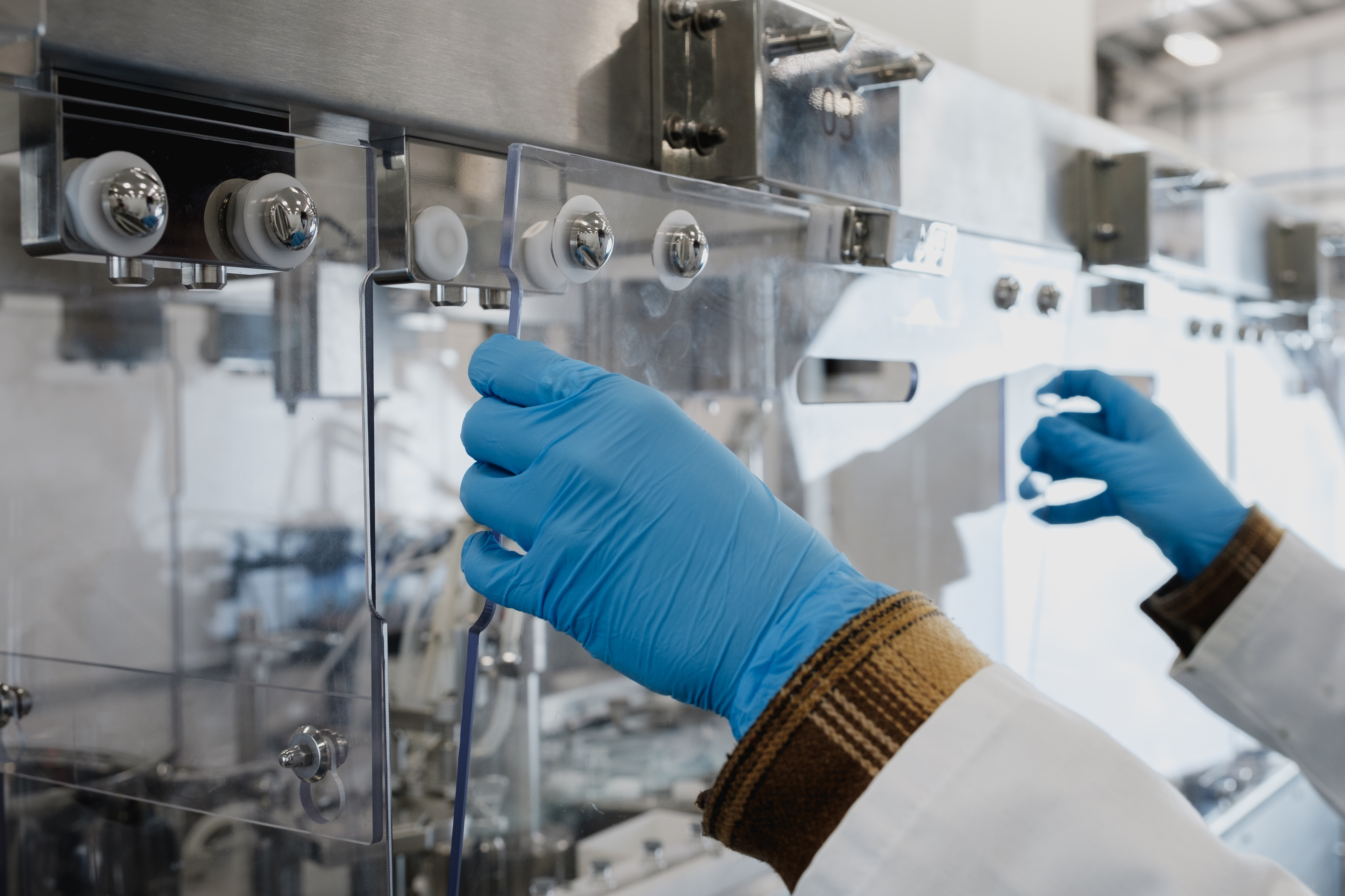 Nova Laboratories: a leader in aseptic processing