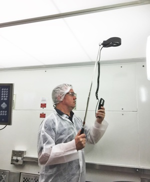 Measuring downward air velocity