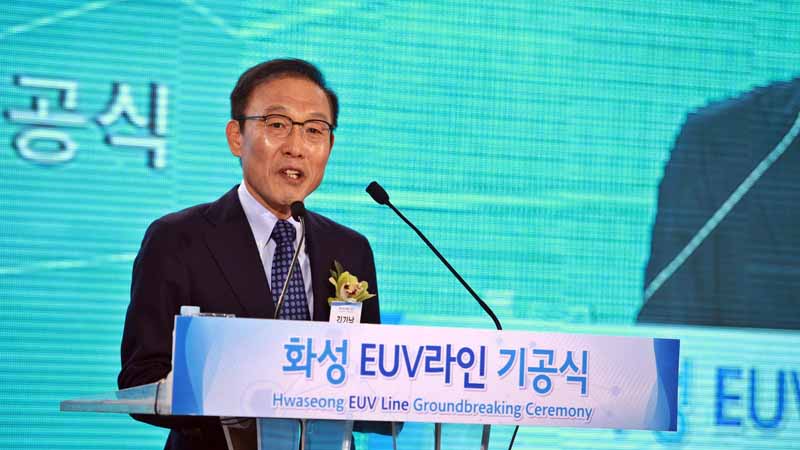 Kinam Kim, President & CEO of Device Solutions at Samsung Electronics