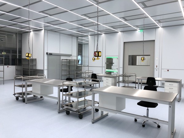Furniture and roller shutters with non-contact control ensure safe processes