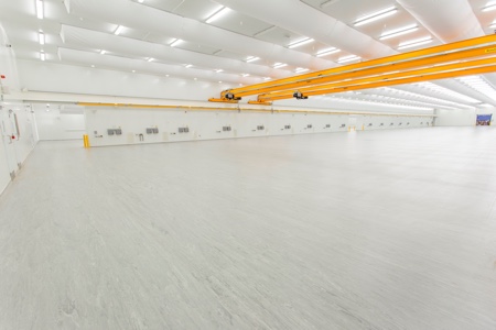 Ceiling mounted cranes spanning 22m have been installed